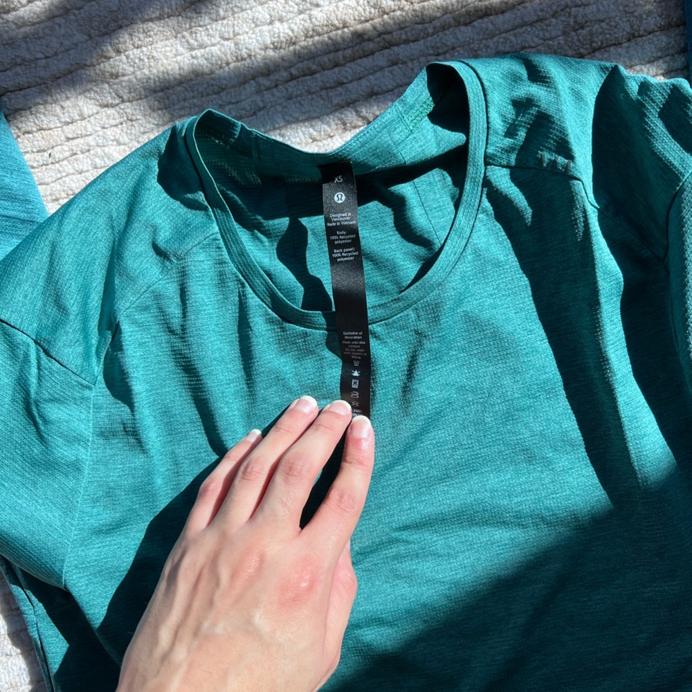 Long sleeve fast and free